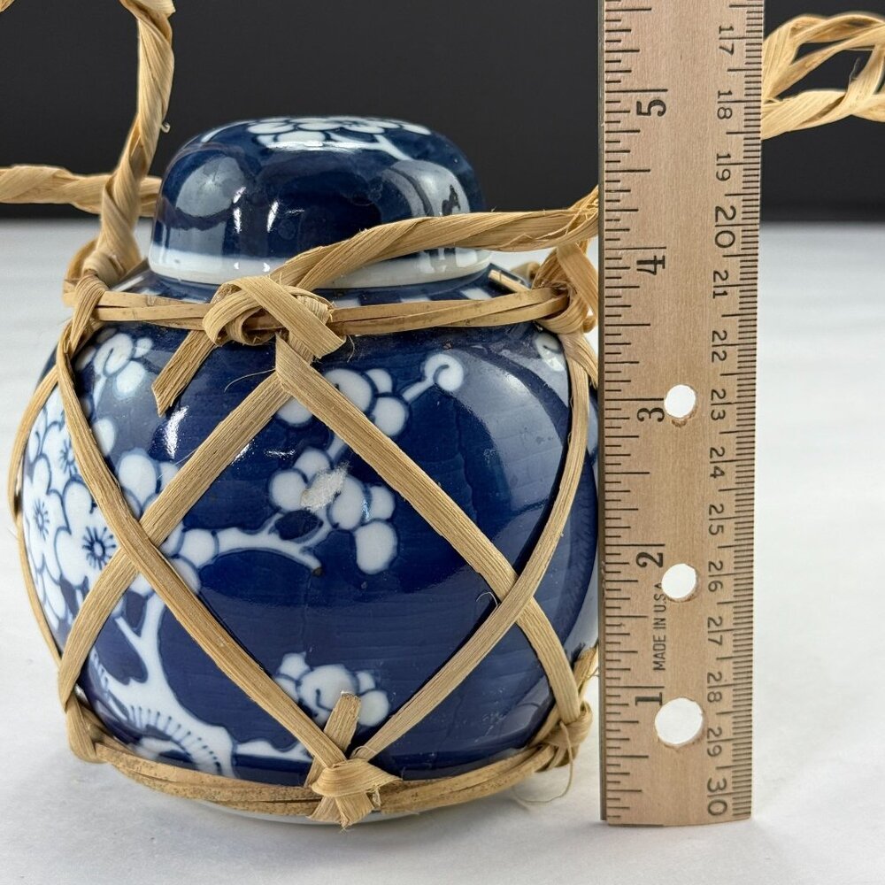 Vintage Blue & White Prunus Flower Ginger Jar With Bamboo Strapping Cork & Lid - Picture 12 of 13